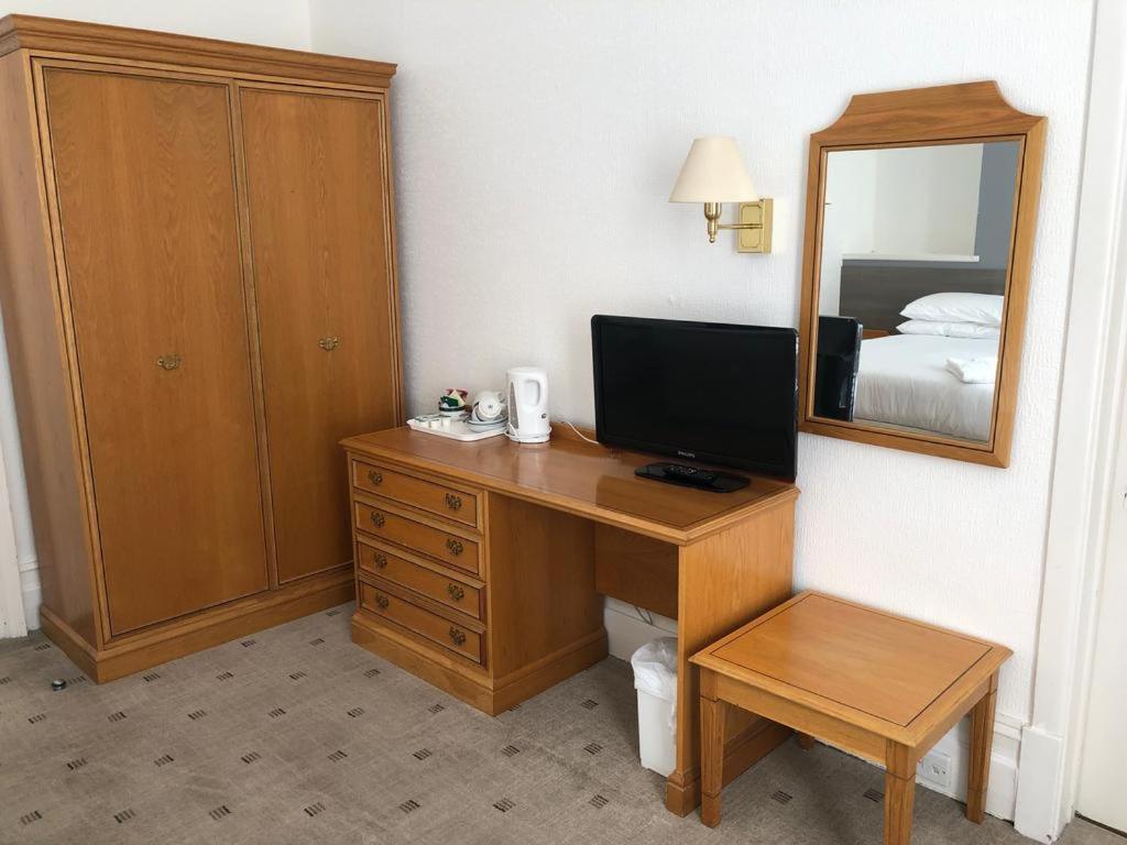 Hotel Capital Борнмут Екстер'єр фото